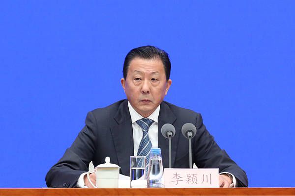 1.梅西赢得了他的第八个金球奖在2022年，梅西经历了他职业生涯中最辉煌的时刻之一，当时他与阿根廷国家队一起在卡塔尔捧起了世界杯。